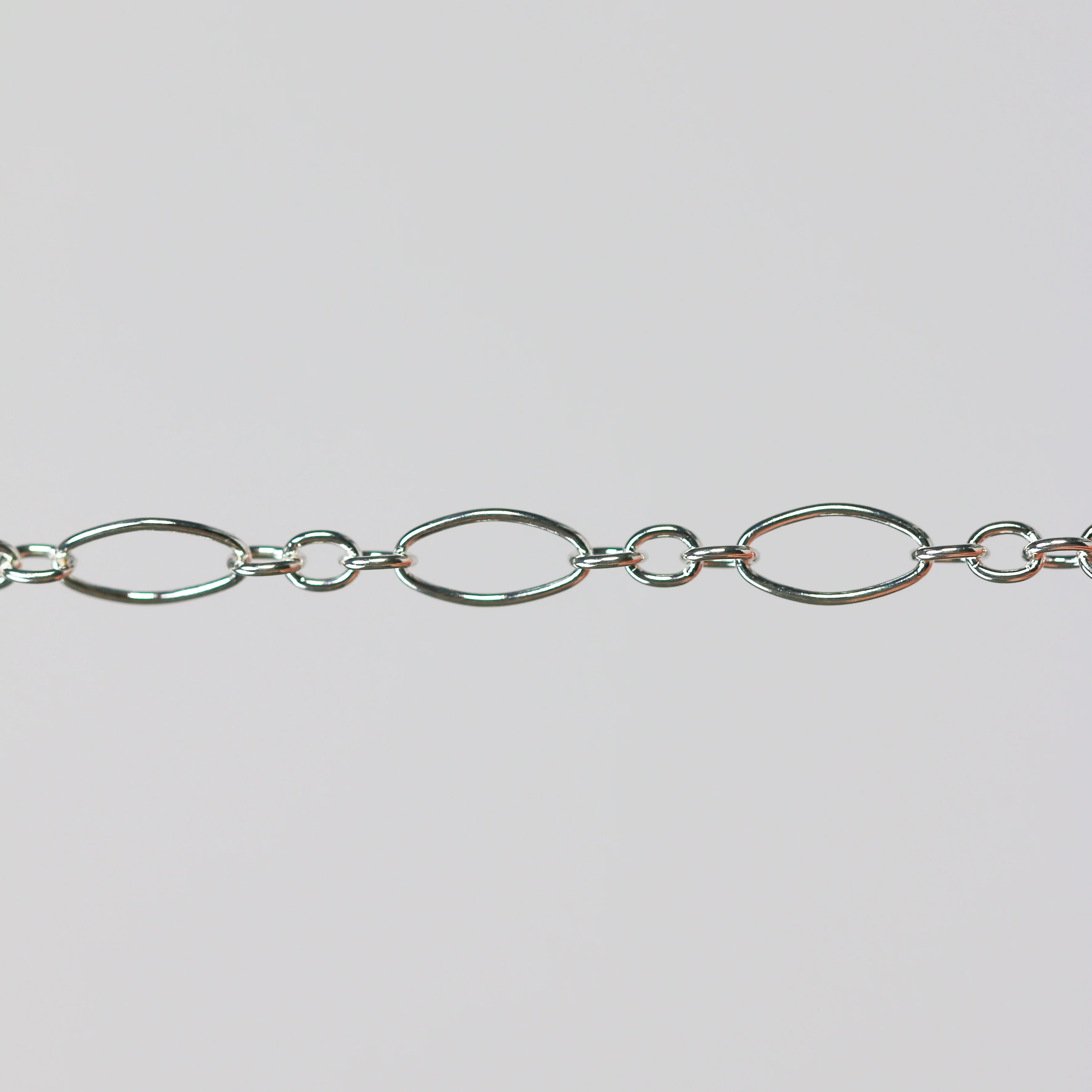 Aspen Permanent Jewelry Chain, Oval Design, Long and Small Links, Available in Gold Filled and Silver - Image 4