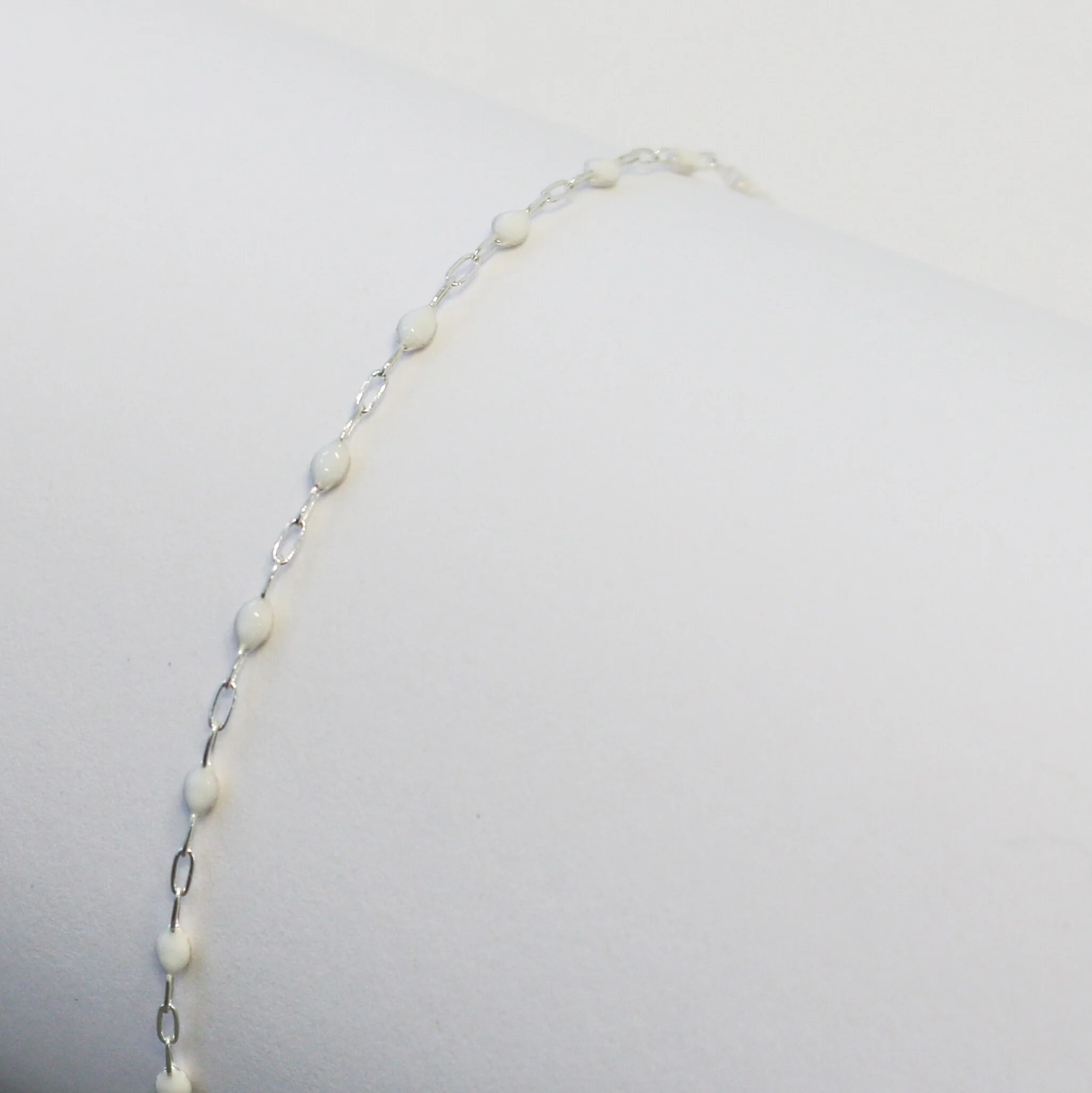 Silvia Permanent Jewelry Chain, White Enamel Design, Cable Links, Available in Gold Filled and Sterling Silver
